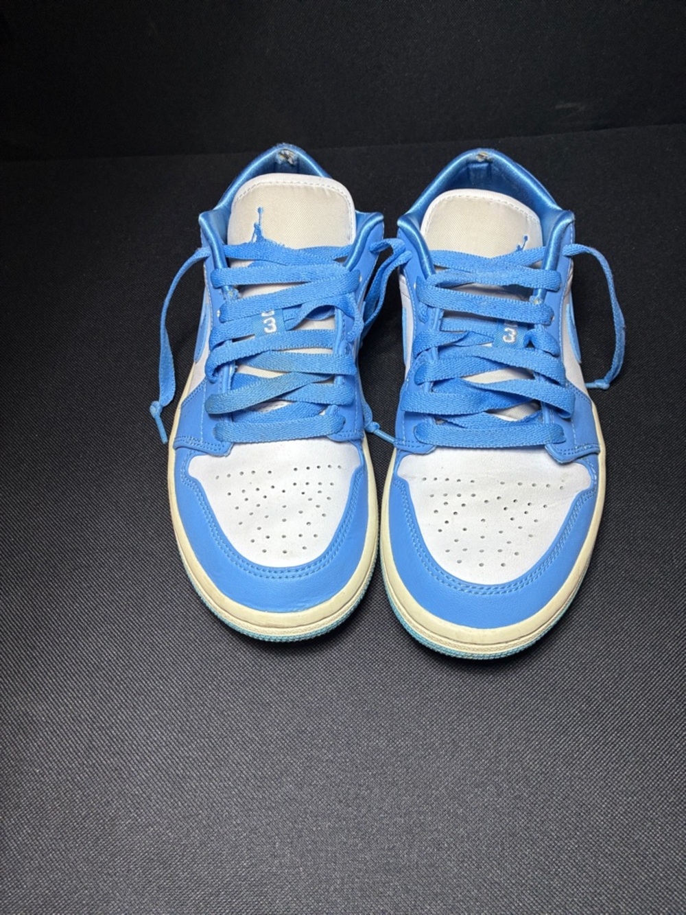 Nike Blue and White Low-Top Sneakers SKU AO9944-441 USED